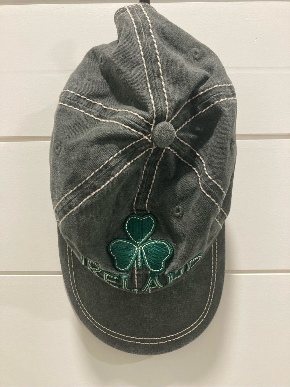 Ireland Shamrock Embroidered Vintage-Style Baseball Cap